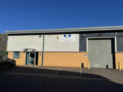 Unit 1 Maxted Park, Hemel Hempstead, Light Industrial / Trade Counter / Warehouse To Let - IMG_5016.jpg