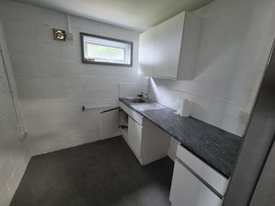 Unit F2-F3, Lympne Distribution Park, Hythe, Industrial / Warehouse To Let - Unit F12 Kitchen.jpg