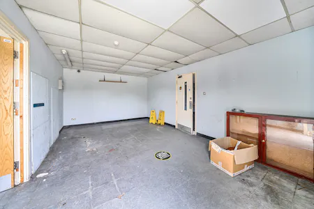 Former Arriva Bus Garage, Aylesbury, Industrial/Logistics / Open Storage To Let - 1509088 (11).jpg
