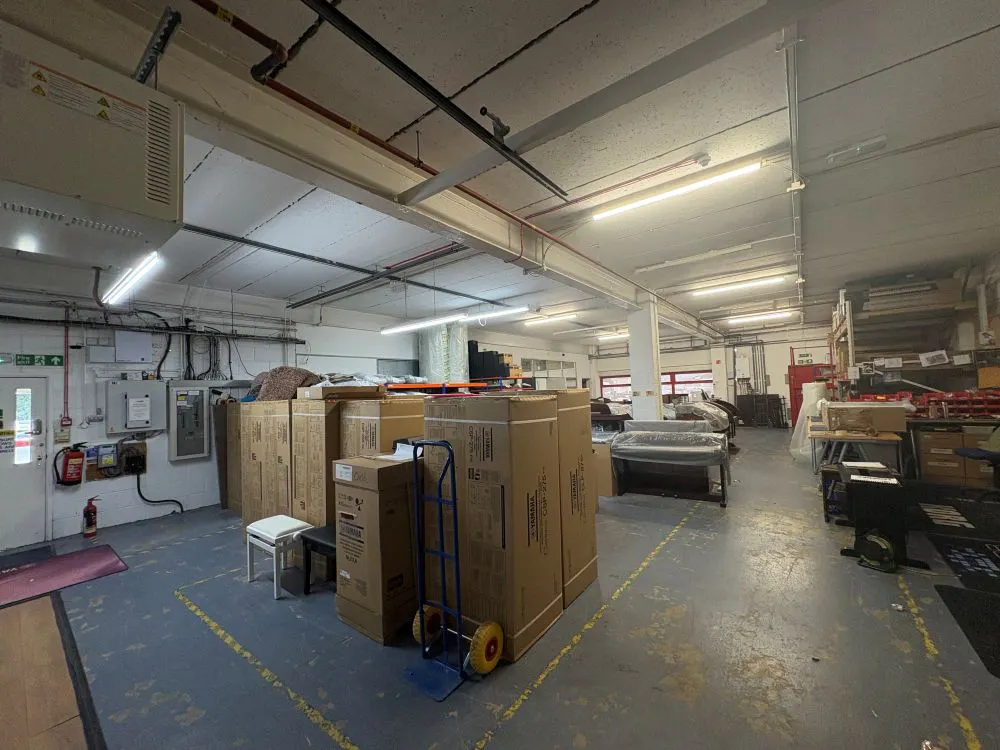 6 Canada Close, Banbury, Industrial / Office To Let - IMG_3756.jpg