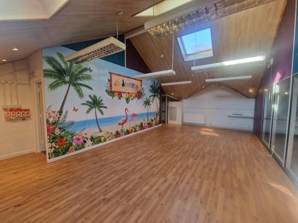 16 Murrell Green Business Park, Hook, Industrial To Let - 20260304_131004.jpg