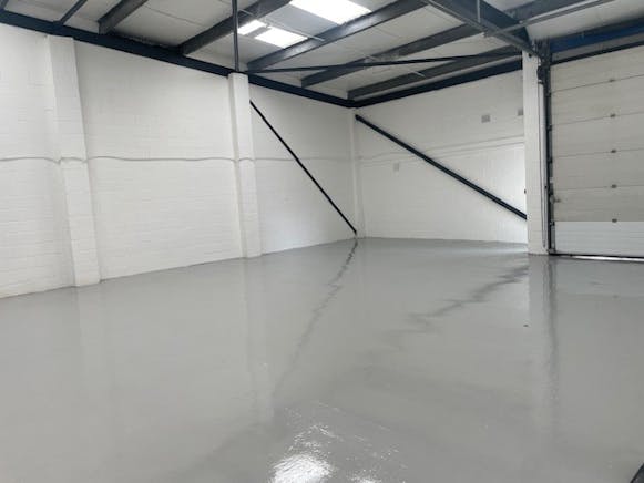 6 Grove Park, Alton, Industrial / Warehouse To Let - Internal.jpg