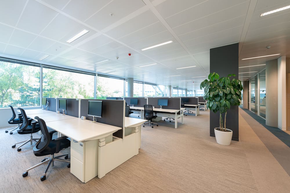 Building 6, Chiswick Park - MCP_67172.jpg