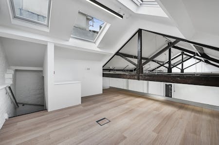 22 - 23 Brownlow Mews, London, Office To Let - OLPILBrownlowMews45.JPG