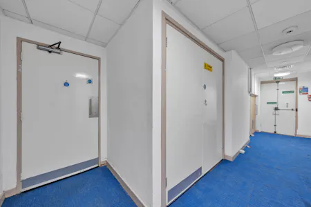 96 Camden High Street, London, Office / Retail To Let - DSC02453.jpg