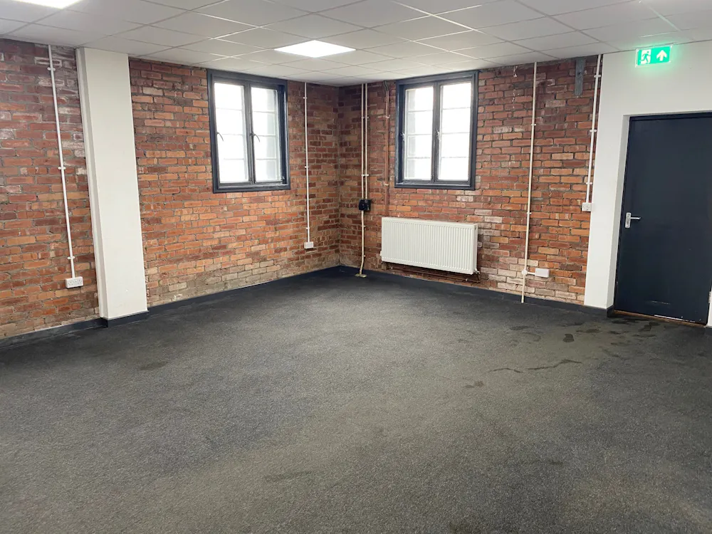 Unit 2, 15 Cave Street - Unit 2 Inside.jpg