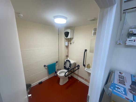 Unit 1D, Mildenhall, Industrial To Let - IMG_7746.jpg