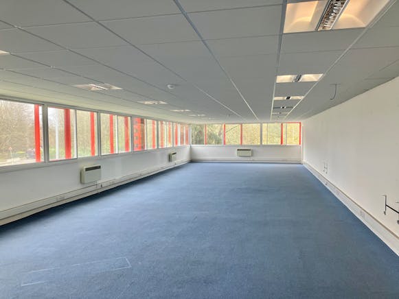 Unit 7 Plane Tree Crescent, Feltham, Industrial To Let - IMG_1111.jpg