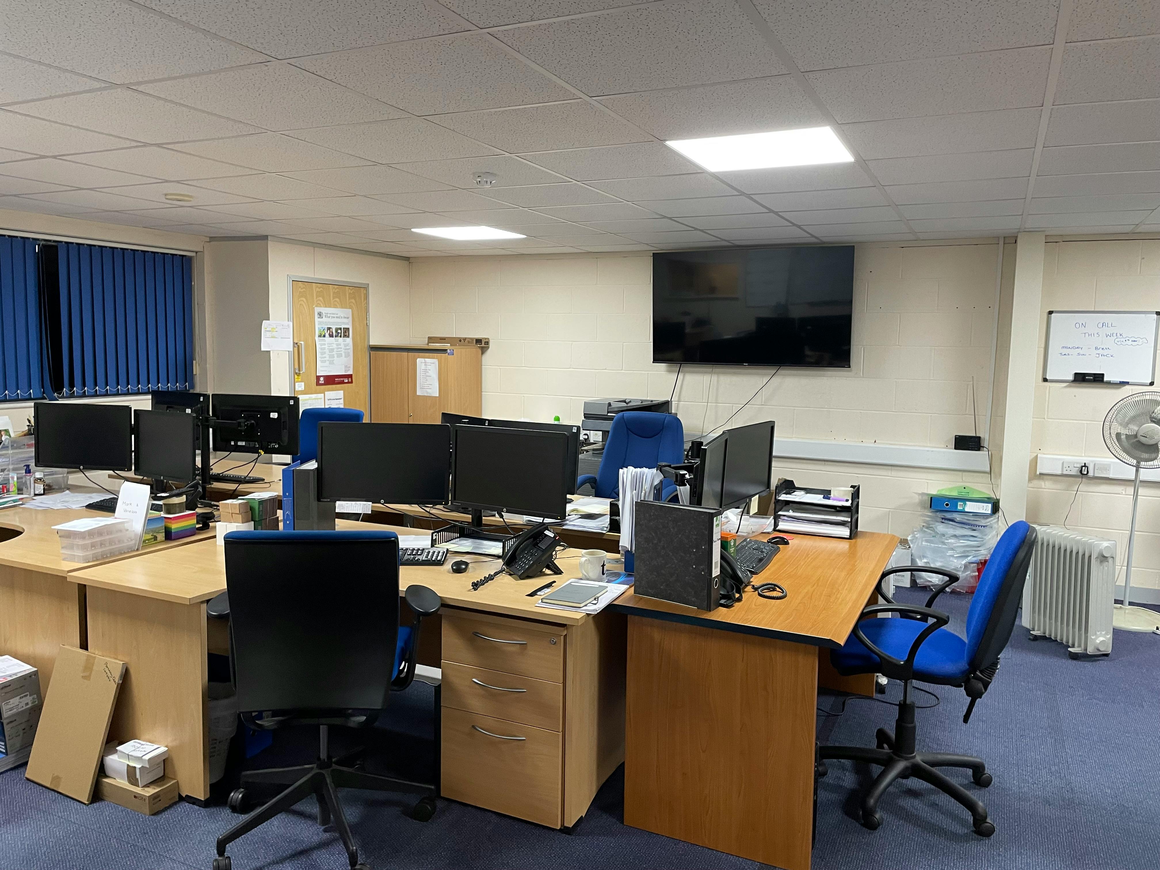 Industrial Unit in Southampton - photo 2