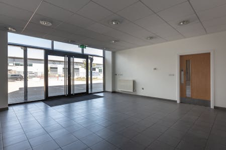 Unit 9 Greenford Park, Ockham Drive, London, Industrial To Let - 2022 Unit 9  Greenford Park 9445.jpg