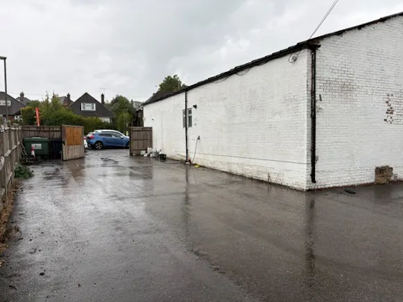8 Guildford Road, Farnham, Industrial To Let - External side 1.jpg