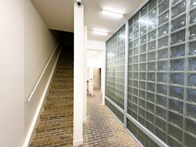 40-42 Lexington Street, London, Office To Let - Entrance Lobby