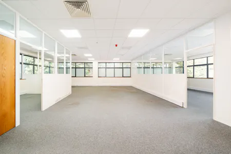 Unit 9, Borehamwood, Office To Let / For Sale - p06.jpg