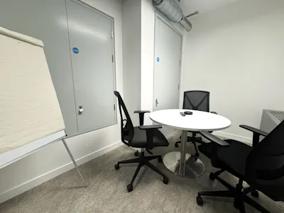 Friars Yard, 160 Blackfriars Road, London, Managed Office Lease Assignment - 20260219_095050794_iOS.jpg