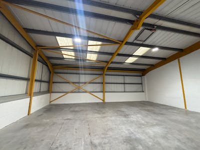 Unit 36, Aberaman Park Industrial Estate, Aberdare, Industrial To Let - IMG_7247.jpeg