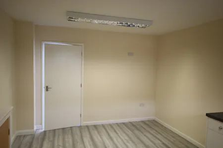 Unit E, 1 Willis Way, Poole, Industrial / Storage To Let - IMG_0514.JPG