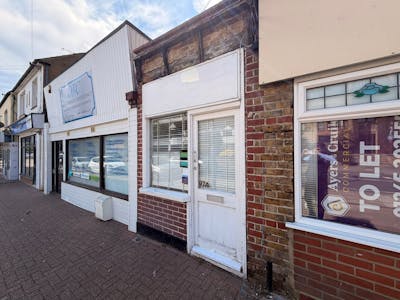 Left Side 97 High Road, Benfleet, Office / Retail To Let - WhatsApp Image 2026-05-13 at 15.00.33.jpeg