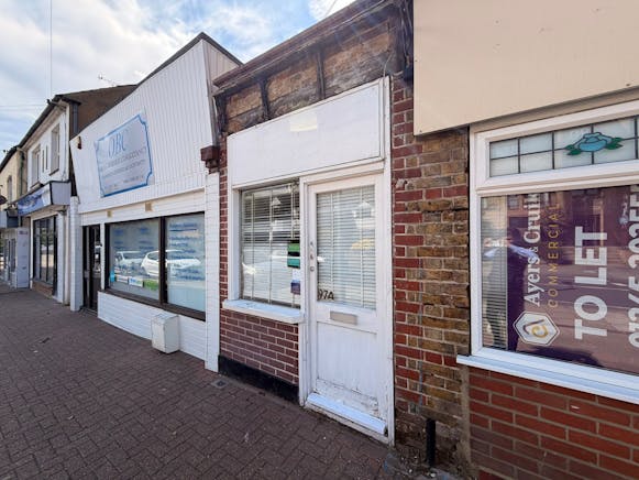 Left Side 97 High Road, Benfleet, Office / Retail To Let - WhatsApp Image 2026-05-13 at 15.00.33.jpeg