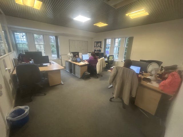 21 Gladstone Road - Main office 2.jpeg