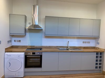 13 The Avenue, Ealing, London, Investment / Residential / Retail For Sale - Kitchen