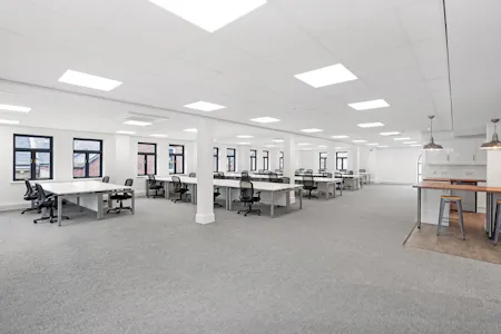 1 York Place, Leeds, Office To Let - DSC03763.jpg