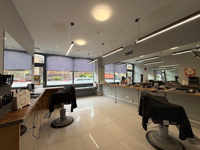 38C Newmarket Street, Falkirk, Retail To Let - 20260428_095630524_iOS.jpg