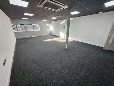Unit 1-2, James Street, Manchester, Leisure / Office To Let - 20260116_131501.jpg