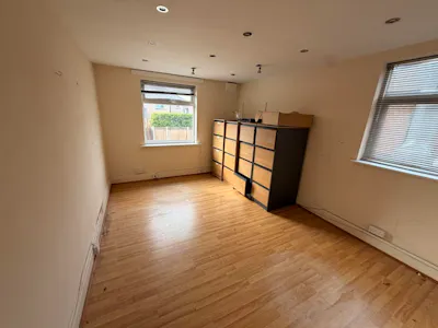 Sellect Homes, 18 Childwall Abbey Road, Liverpool, Office / Retail To Let - 5.jpeg