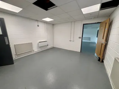 Unit 11b, The Courtyard, Llandarcy, Industrial / Office To Let - 4.jpg