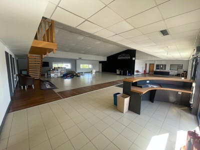 Station Approach, Carmarthen, Retail – Warehouse To Let / For Sale - 3feed3a50eda49909481033f2fa711f8.JPG