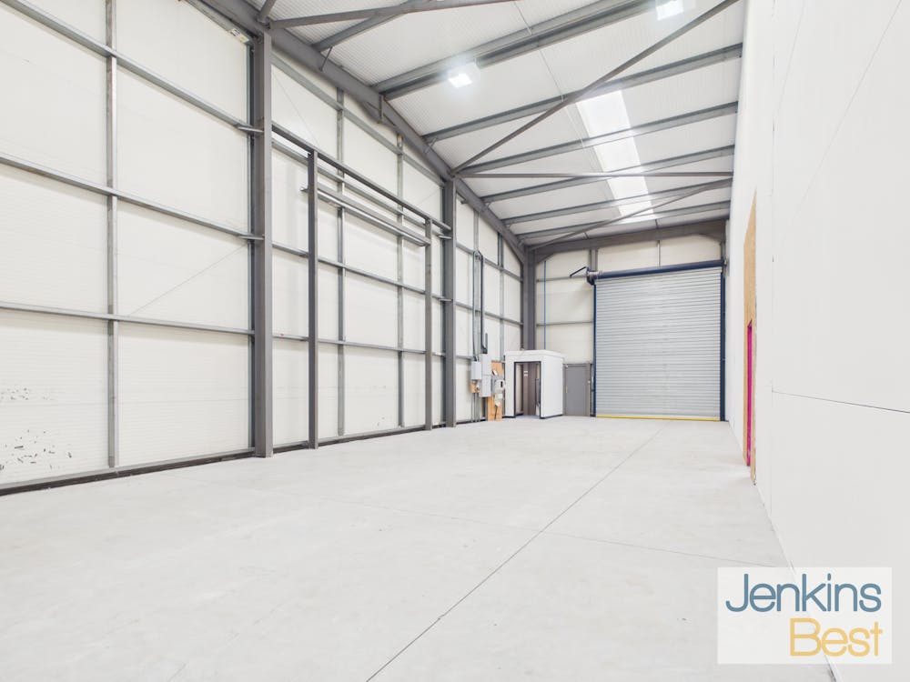 Unit 8 Woodside, Springvale Industrial Estate - CAM05096G0-PR0030-STILL008.jpg