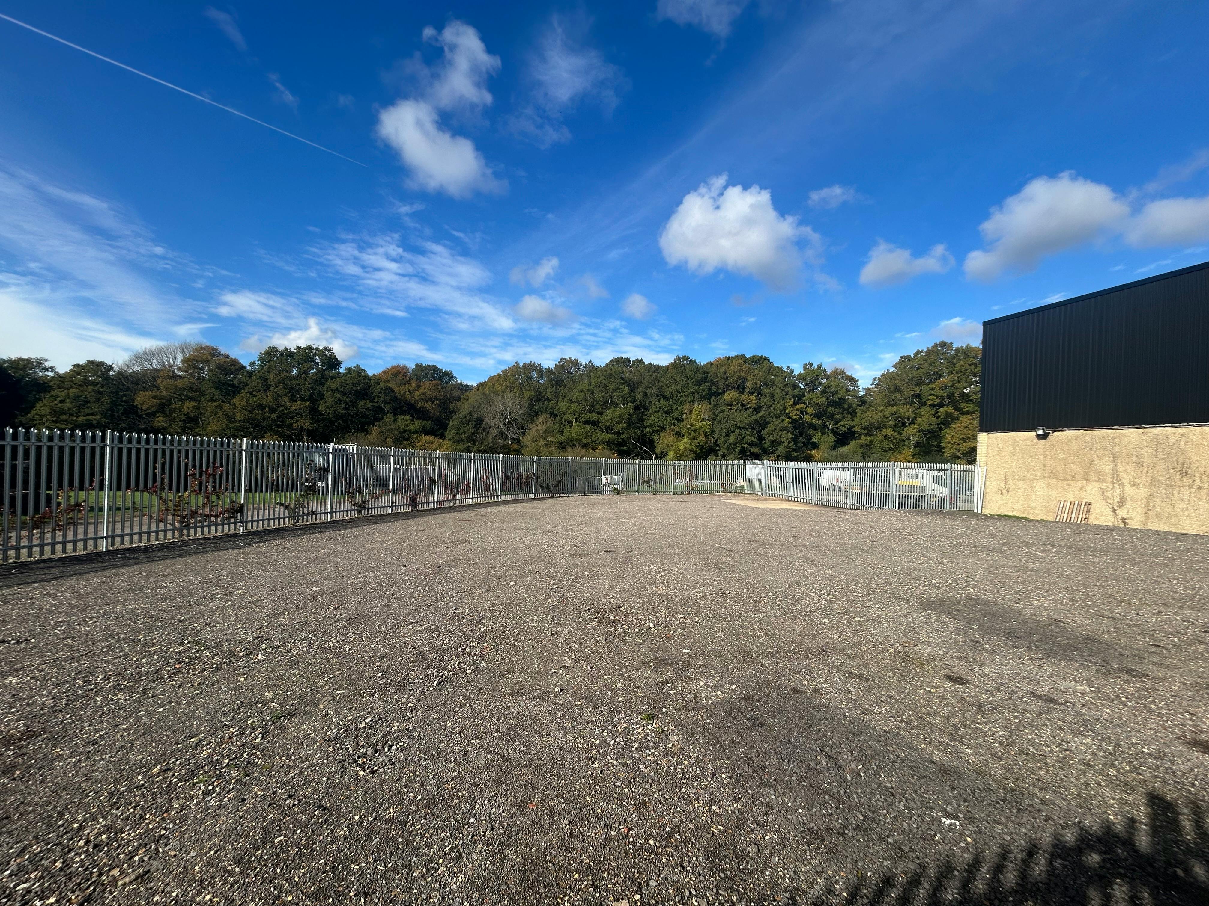 Industrial Unit in Liphook - photo 2