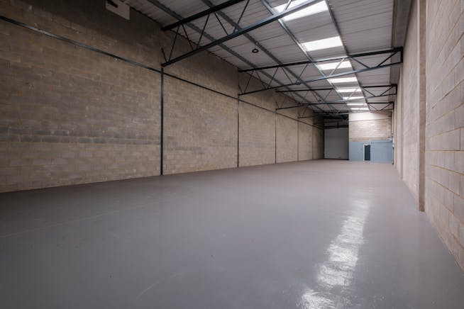 6 Field End, Crendon Industrial Park, Long Crendon, Industrial To Let - XT5A8378HDR.jpg