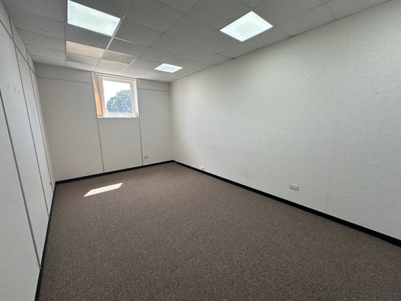1 Passfield Mill Business Park, Passfield, Liphook, Industrial / Warehouse To Let - IMG_8929.JPG