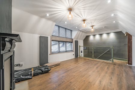 7 High Street, Pinner, Investment / Office / Retail For Sale - 1244588 6.jpg