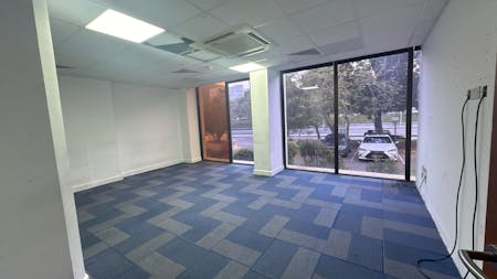 Showroom / Office Space, Bait Al Falaj, Darsite, Office To Let - Ruwi 1400 sqm 23.jpeg