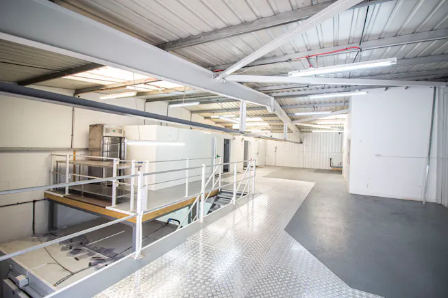 Unit 5 AMC Business Centre, Park Royal, Industrial / Warehouse To Let - 4.jpg