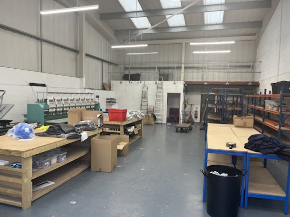 Unit 7 Manor Park Industrial Estate, Southampton, Industrial To Let - IMG_4991.JPG