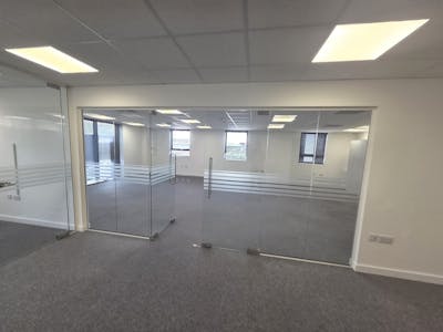 Airbourne Industrial Estate, Leigh-On-Sea, Office To Let - IMG20250613WA0025.jpg