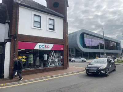 46 Wind Street, Neath-Port Talbot, Retail / Retail - In Town To Let - bbb9af70-eff7-441e-9658-a9c0cf828d34.jpg