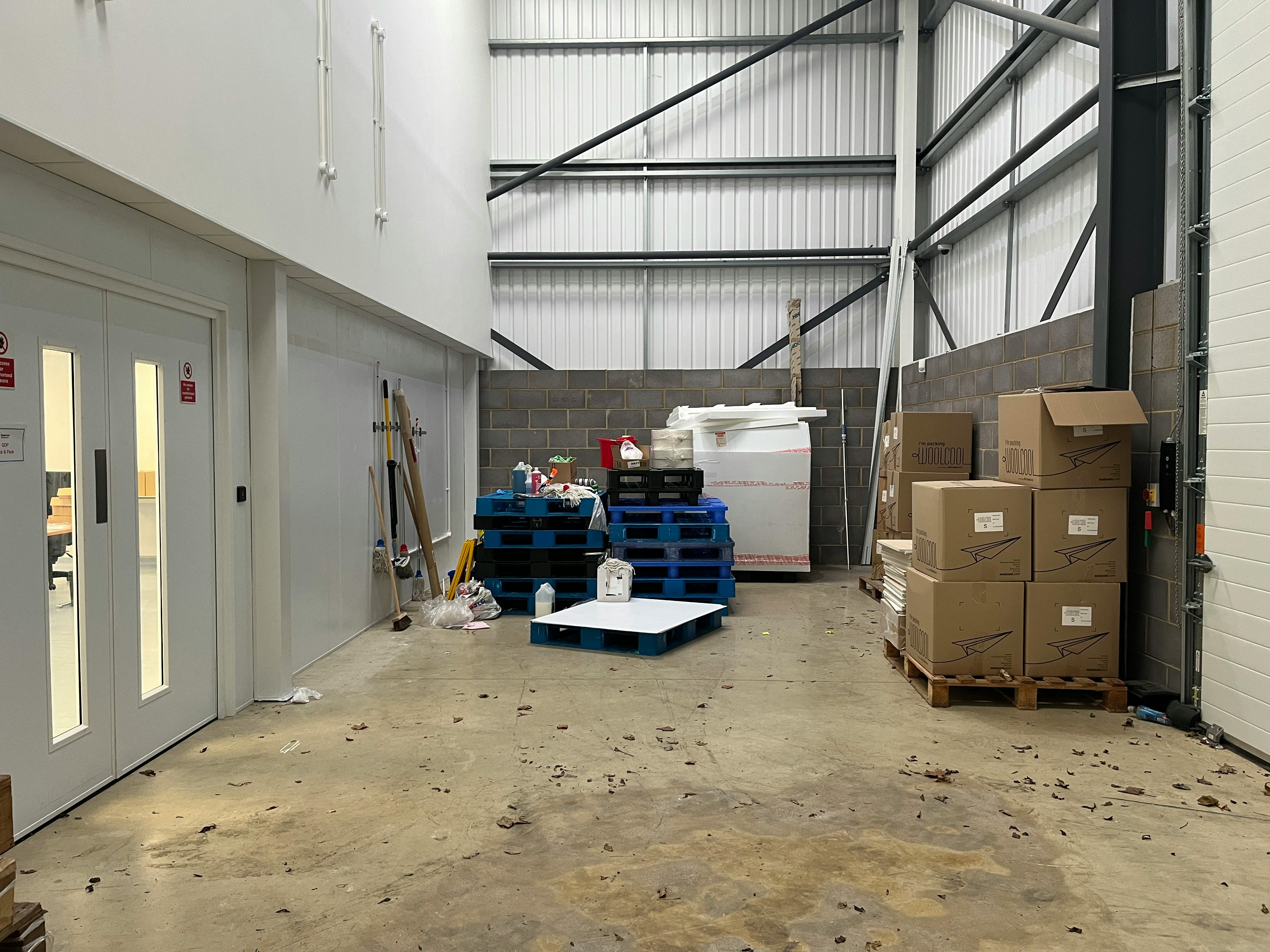 Modern Warehouse, Unit 5 Century Court, Aylesbury, Industrial To Let - IMG_1073.JPG