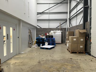 Modern Warehouse, Unit 5 Century Court, Aylesbury, Industrial / Industrial/Logistics To Let - IMG_1073.JPG
