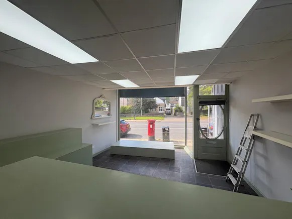 86 Otley Road, Leeds, Leisure / Retail To Let - PLDM5330.JPG
