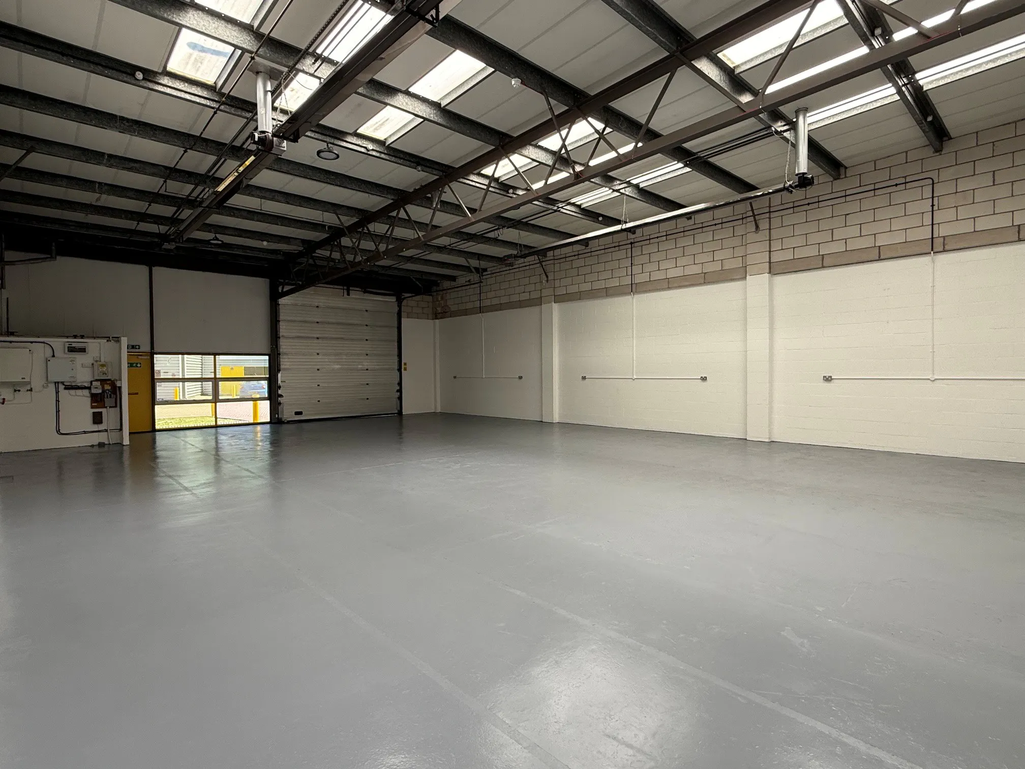 Unit 15 Ash, Kembrey Park,, Swindon, Industrial To Let - 2.jpg