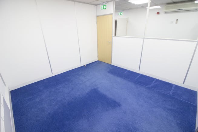 Unit 7A First Floor, Central Business Centre, Wembley, Office To Let - 3.jpg