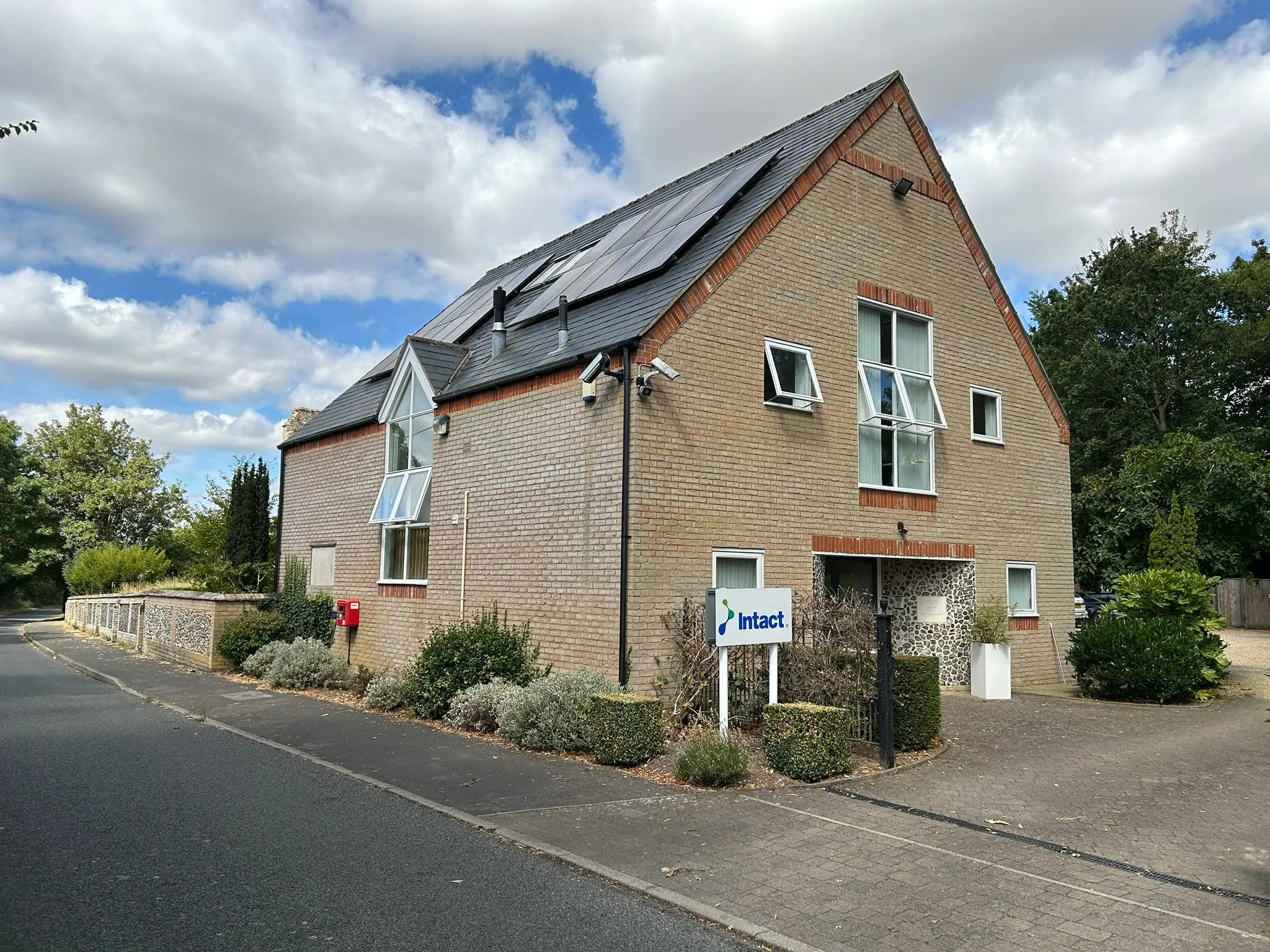 Little Cressingham, The Old School