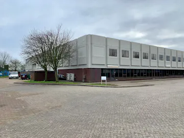 Unit 3 Airport Executive Park, President Way, Luton, LU2 9NY