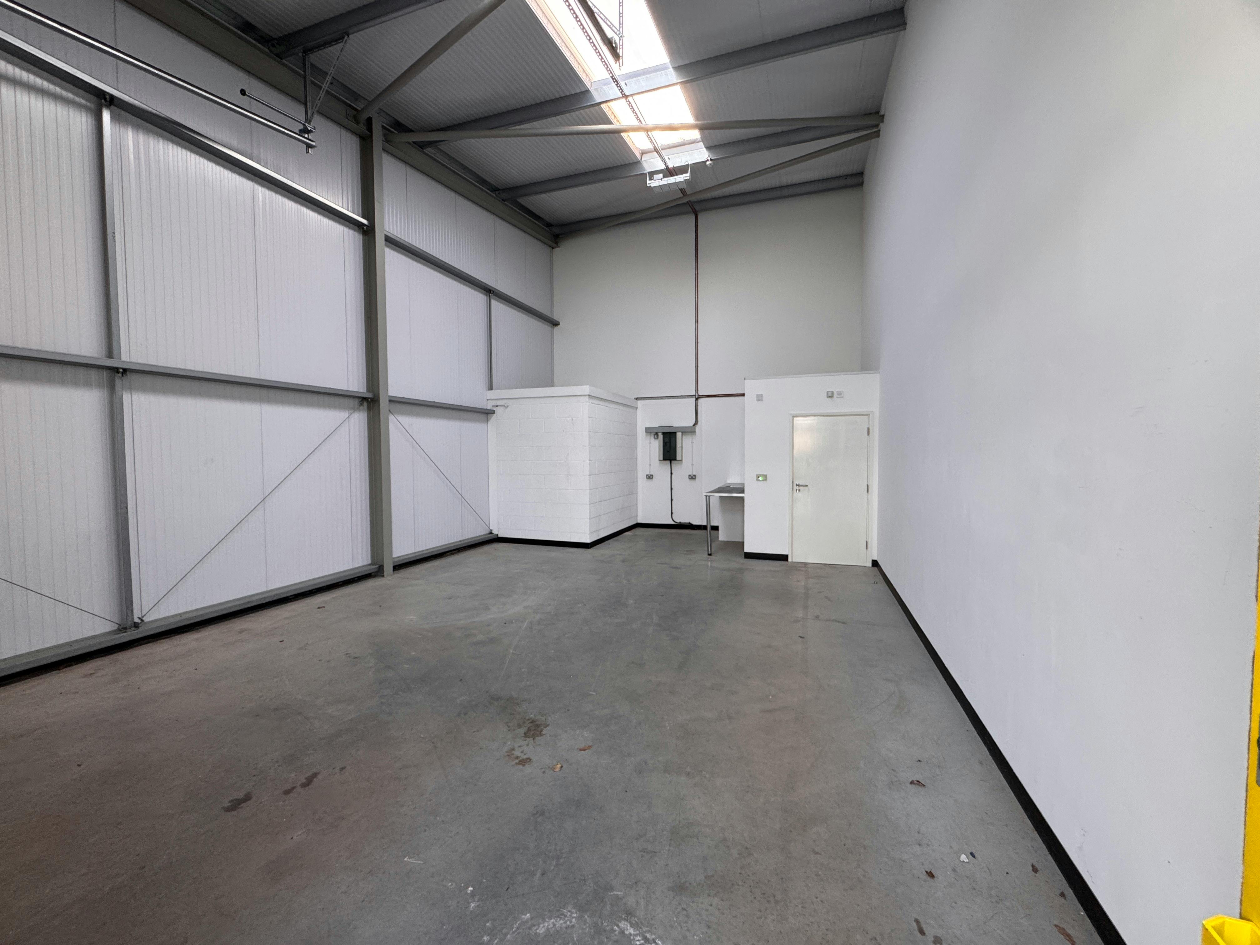 Industrial Unit in Pershore - photo 3
