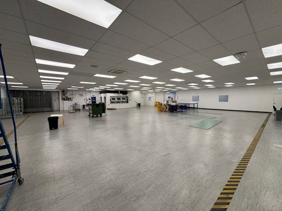 12-14 Boundary Road, Haverhill, Industrial To Let - IMG_4582.JPG