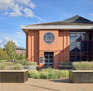 6 Elstree Gate, Borehamwood, Office To Let - 14.jpg